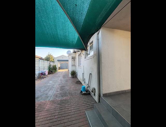 1 BEDROOM FLAT TO LET IN BRENTHURST